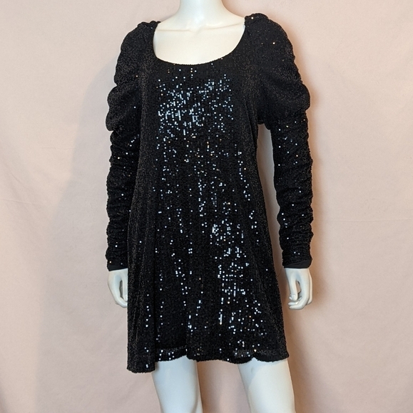 Chelsea & Violet Black Sequin Long Sleeve Backless Mini Dress Large - Picture 1 of 8